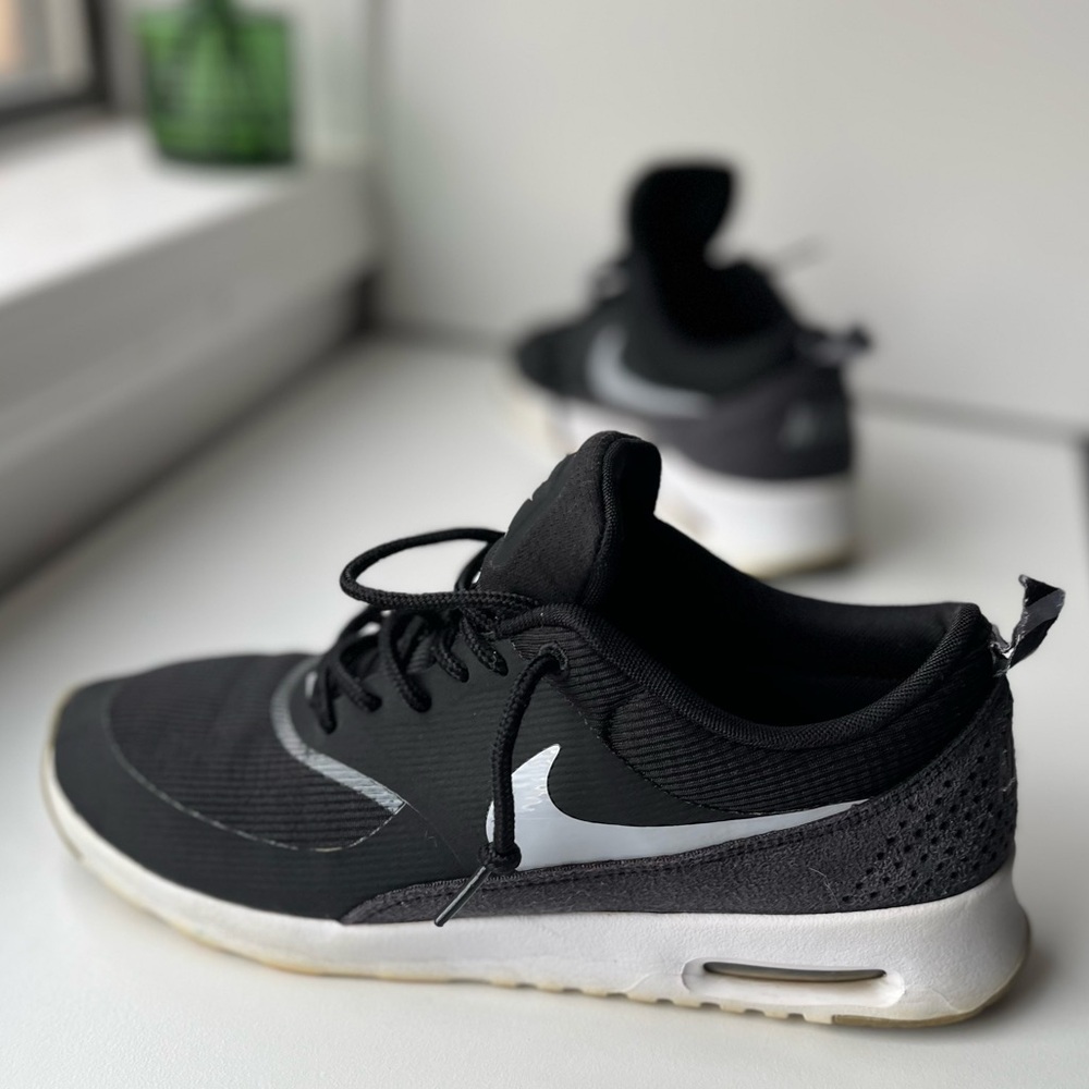 Nike  Air Max Thea w9 Black White Women's running Sneakers